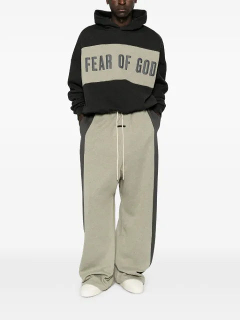 FEAR OF GOD ESSENTIALS cropped Relaxed panelled hoodie