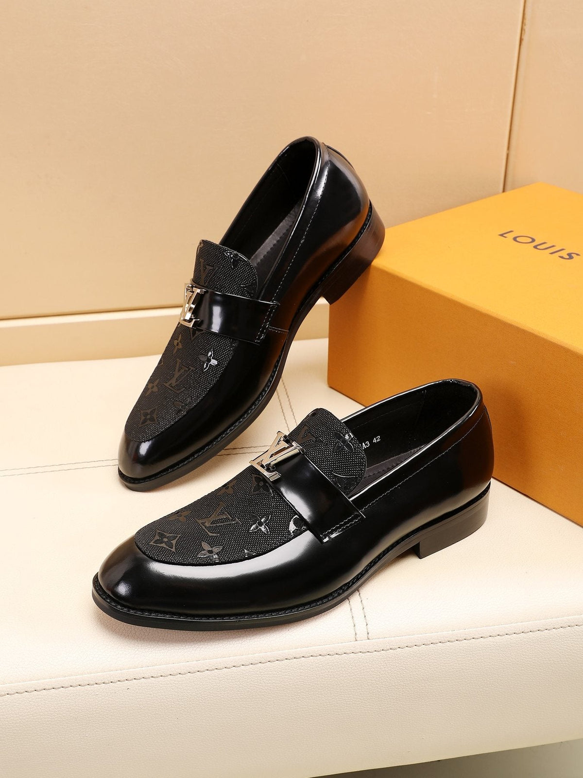 Louis Vuitton Patterned Vamp Loafers